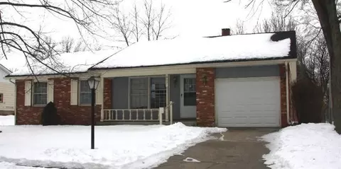 907 Walnut Ln, Crown Point, IN 46307 photo 1