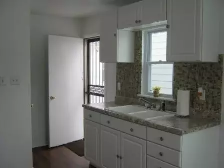 556 Clinton St, Gary, IN 46406 photo 2