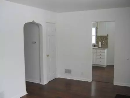 556 Clinton St, Gary, IN 46406 photo 5