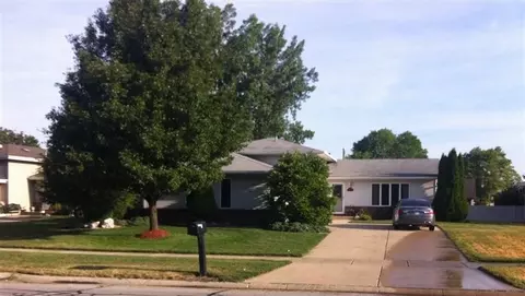 1430 W Pine St, Griffith, IN 46319 photo 1