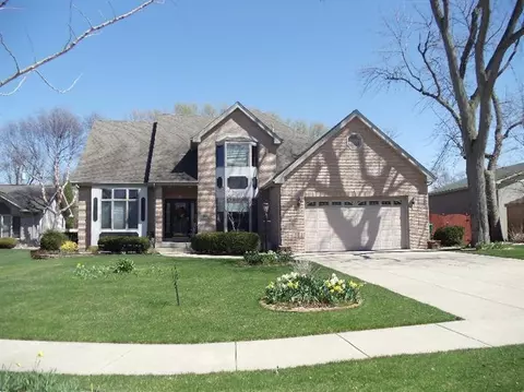 8443 Beech Ave, Munster, IN 46321 photo 1