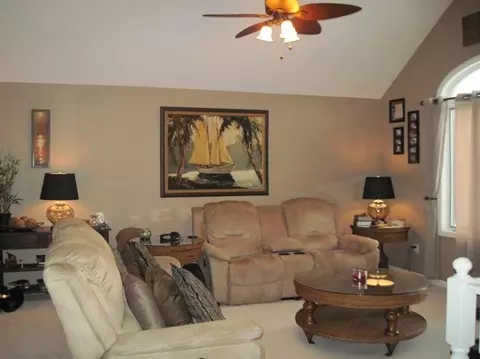 9221 Morse Pl, Crown Point, IN 46307 photo 4