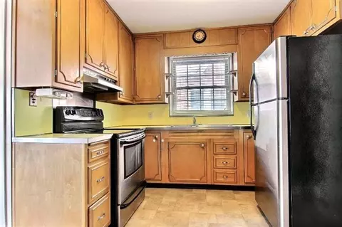 1644 Warwick Ave, Whiting, IN 46394 photo 4