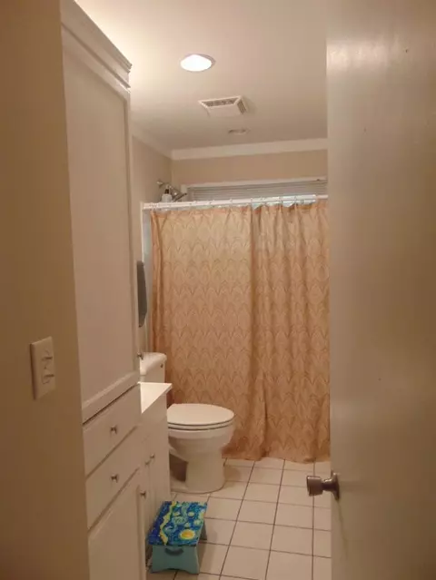 7820 Hemlock Ave, Gary, IN 46403 photo 10
