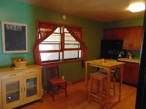 7820 Hemlock Ave, Gary, IN 46403 photo 9