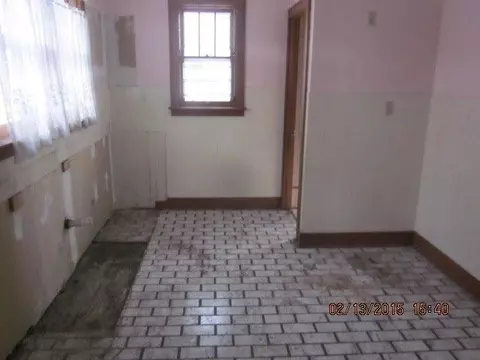 3672 Madison St, Gary, IN 46408 photo 7