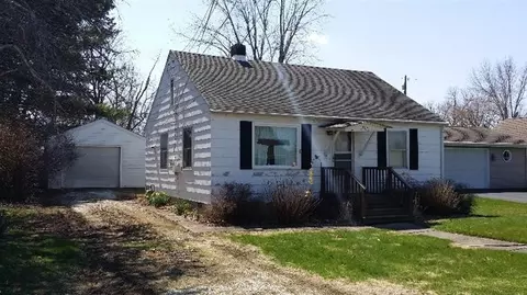 304 E Casey St, Hebron, IN 46341 photo 1