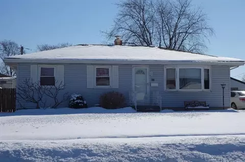 911 W Ash St, Griffith, IN 46319 photo 1