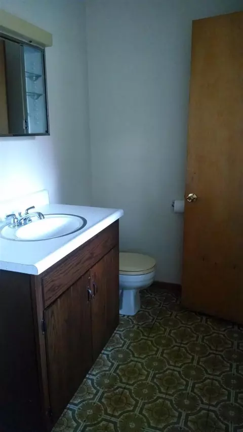 103 E Walnut St, Morocco, IN 47963 photo 9