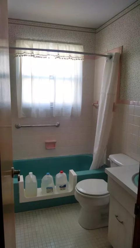 103 E Walnut St, Morocco, IN 47963 photo 5