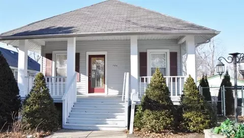 704 E South St, Crown Point, IN 46307 photo 1