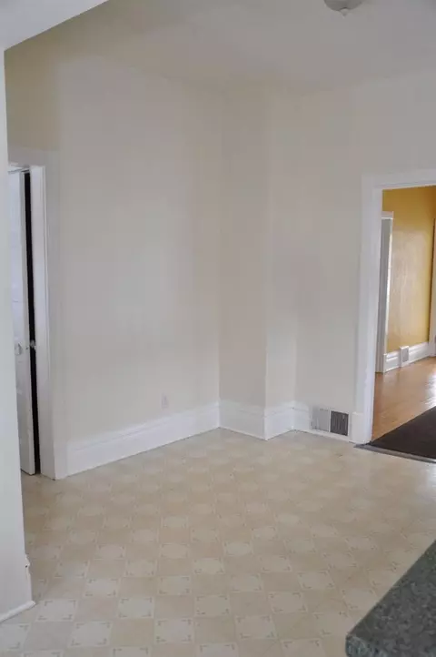 704 E South St, Crown Point, IN 46307 photo 9