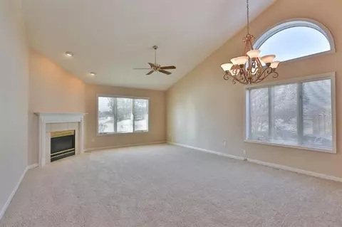 918 Cornwallis Ln, Munster, IN 46321 photo 3
