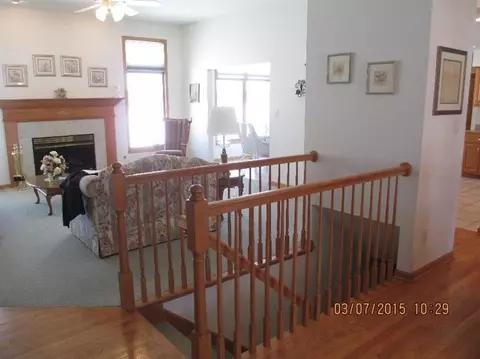 1726 Silver Hawk Dr, Crown Point, IN 46307 photo 6