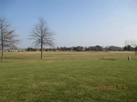 1726 Silver Hawk Dr, Crown Point, IN 46307 photo 4