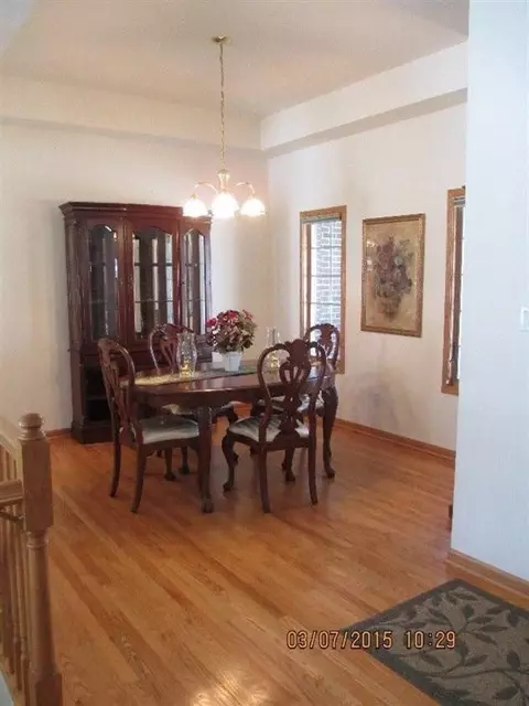 1726 Silver Hawk Dr, Crown Point, IN 46307 photo 8