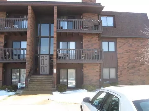 2027 45th St #301, Highland, IN 46322 photo 1