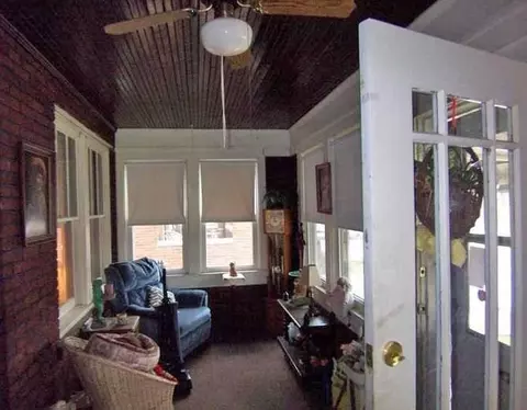 1621 Davis Ave, Whiting, IN 46394 photo 4