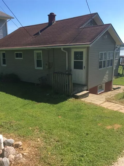 101 Edith Dr, Walkerton, IN 46574 photo 2