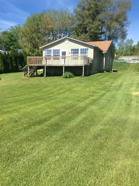 101 Edith Dr, Walkerton, IN 46574 photo 1