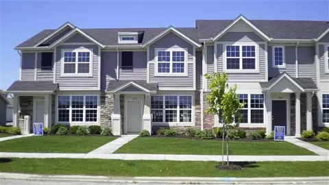 11401- Vermont Pl, Crown Point, IN 46307 photo 1