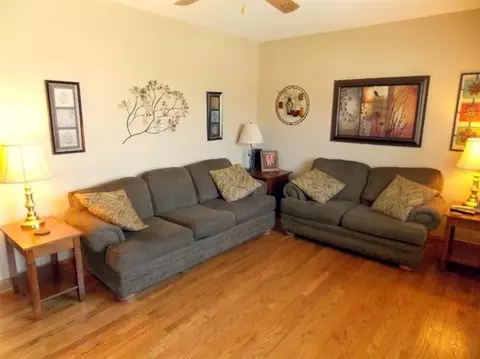 18054 Chicago Ave, Lansing, IL 60438 photo 8