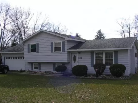 10414 N 486 E, De Motte, IN 46310 photo 2