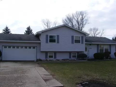 10414 N 486 E, De Motte, IN 46310 photo 1