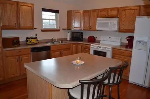 232 Lake Vista Dr, Porter, IN 46304 photo 8