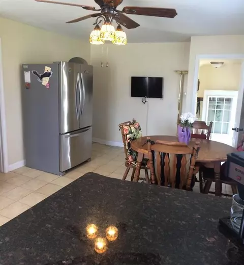 1041 N Broad St, Griffith, IN 46319 photo 7