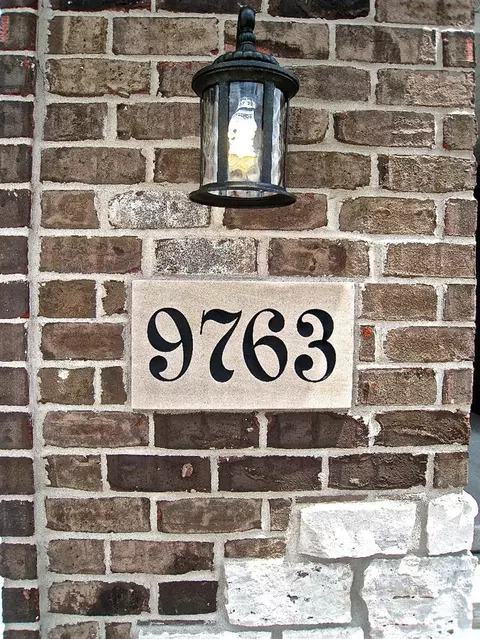 9763 Garden Way, Saint John, IN 46373 photo 2
