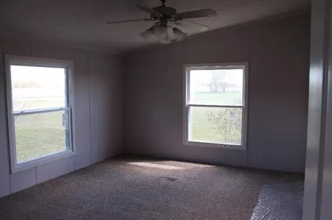 11896 N 500, De Motte, IN 46310 photo 7