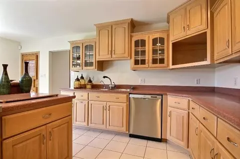 12505 Hoffman Pl, Saint John, IN 46373 photo 9