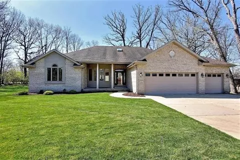 12505 Hoffman Pl, Saint John, IN 46373 photo 1