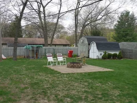 10338 N 477, De Motte, IN 46310 photo 2