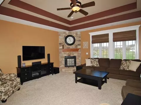 14980 Hendricks Ln, Crown Point, IN 46307 photo 4