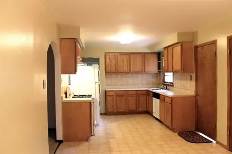 1004 Elm St, Griffith, IN 46319 photo 9