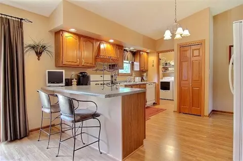 7397 S Rustic Dr, De Motte, IN 46310 photo 8