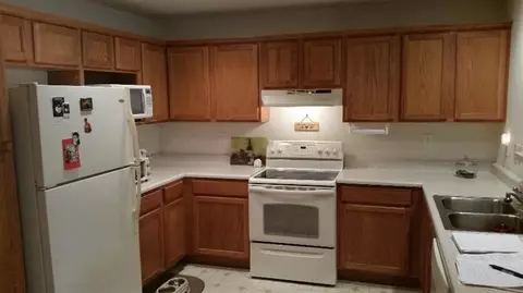 965 Oak Dr, Crown Point, IN 46307 photo 4
