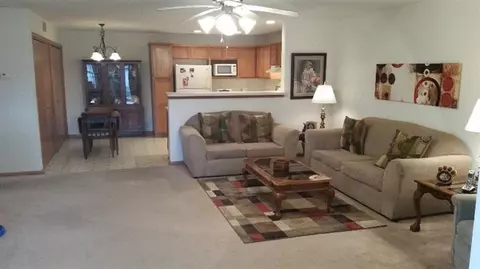 965 Oak Dr, Crown Point, IN 46307 photo 2