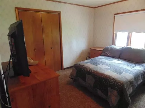 4745 Whitcomb St, Gary, IN 46408 photo 4