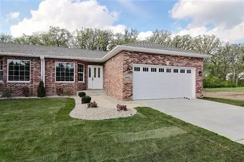 5528 Maggie Mae Ct, Crown Point, IN 46307 photo 1