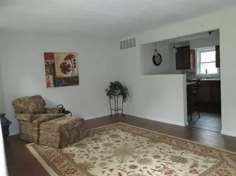 605 Elm St, Griffith, IN 46319 photo 7