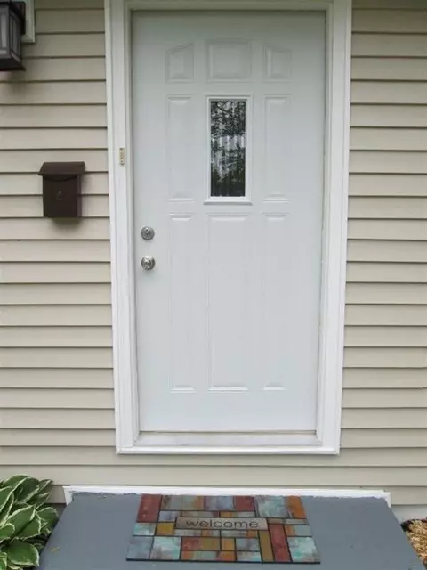 605 Elm St, Griffith, IN 46319 photo 2