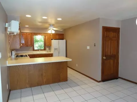 1925 Azalea Dr, Munster, IN 46321 photo 3