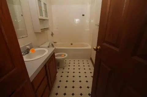 10050 Crane Ct, Wheatfield, IN 46392 photo 9