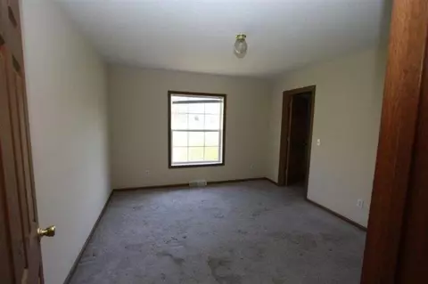 10050 Crane Ct, Wheatfield, IN 46392 photo 4
