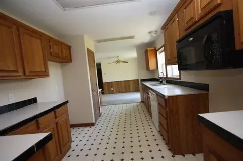 10050 Crane Ct, Wheatfield, IN 46392 photo 5