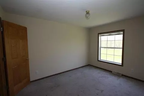 10050 Crane Ct, Wheatfield, IN 46392 photo 10