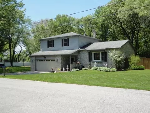 106 Pipeline Dr, Griffith, IN 46319 photo 1